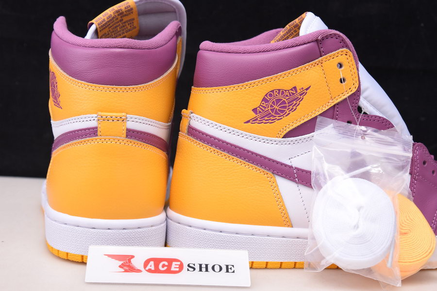 AIR JORDAN 1 HIGH OG “BROTHERHOOD