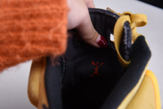 AIR JORDAN 6 YELLOW X TRAVIS SCOTT CN1084-300