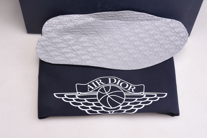 DIO* X AIR JORDAN 1 HIGH OG CN8607-002