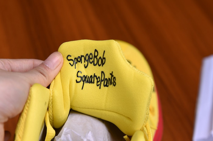 NIKE KYRIE 5 SPONGEBOB SQUAREPANTS AO2919-700
