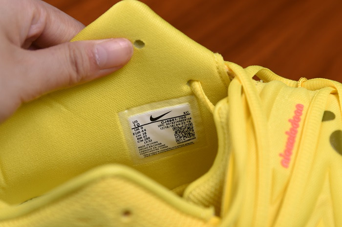 NIKE KYRIE 5 SPONGEBOB SQUAREPANTS AO2919-700