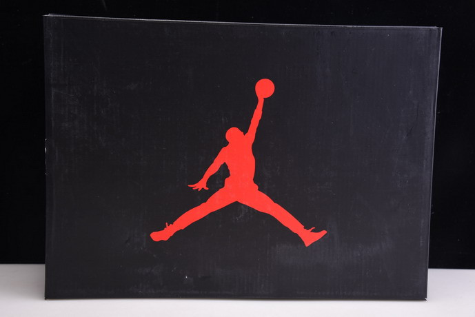 AIR JORDAN 5 RETRO "ALTERNATE GRAPE" 136027-500