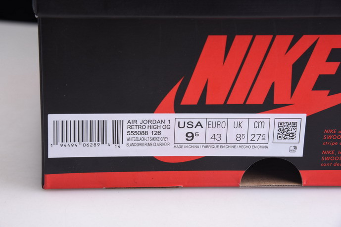 AIR JORDAN 1 RETRO HIGH OG "PARTICLE GREY" 555088-126