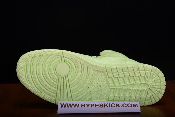AIR JORDAN 1 HIGH PREMIUM “BARELY VOLT”  AH7389-700