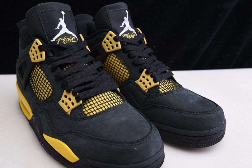 AIR JORDAN 4 RETRO 