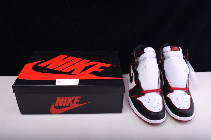 AIR JORDAN 1 BLOODLINE 555088-062