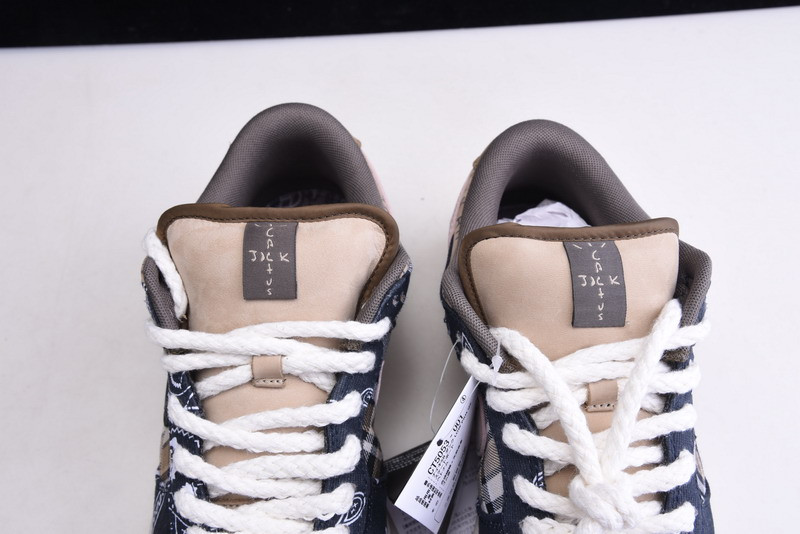 NIKE SB DUNK X TRAVIS SCOTT LOW CT5053-001