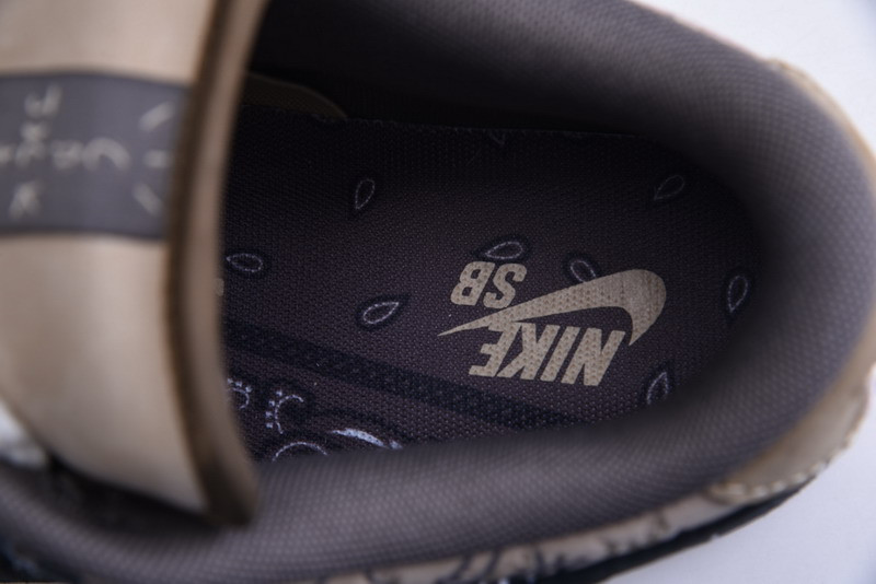 NIKE SB DUNK X TRAVIS SCOTT LOW CT5053-001