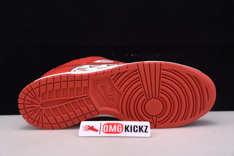 NIKE SB DUNK LOW Supreme X NIKE RED DH3228-161