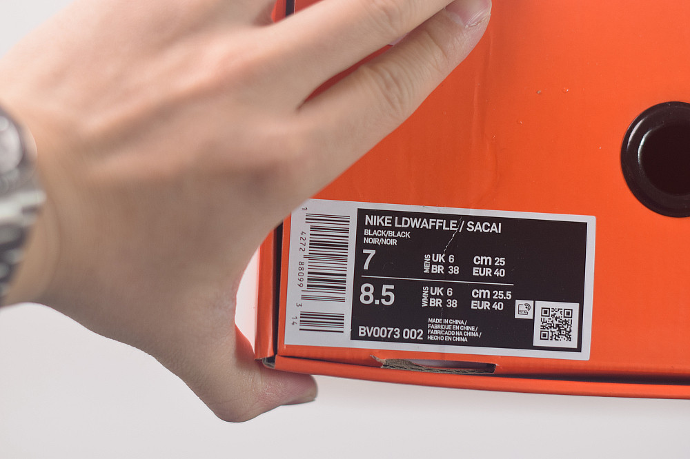 NIKE SACAI NIKE LDWAFFLE BLACK NYLON BV0073-002