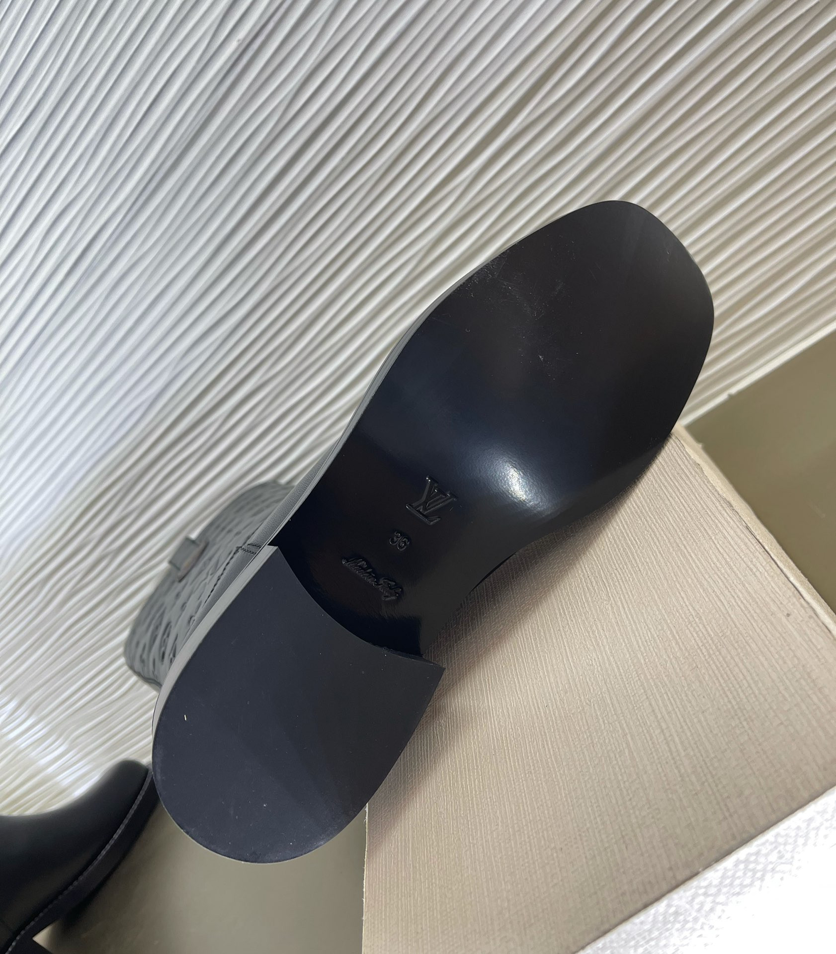 LVT BOOTS