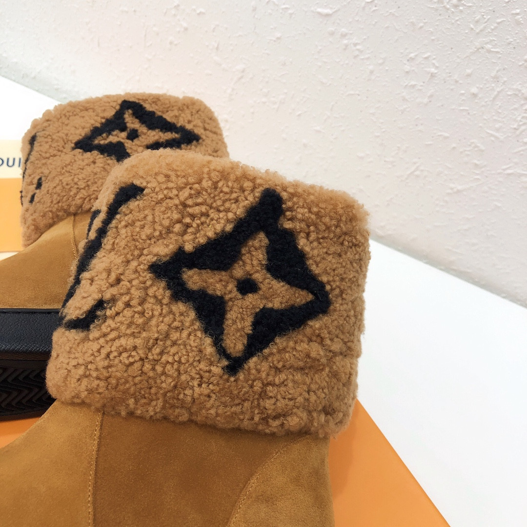 LVT BOOTS