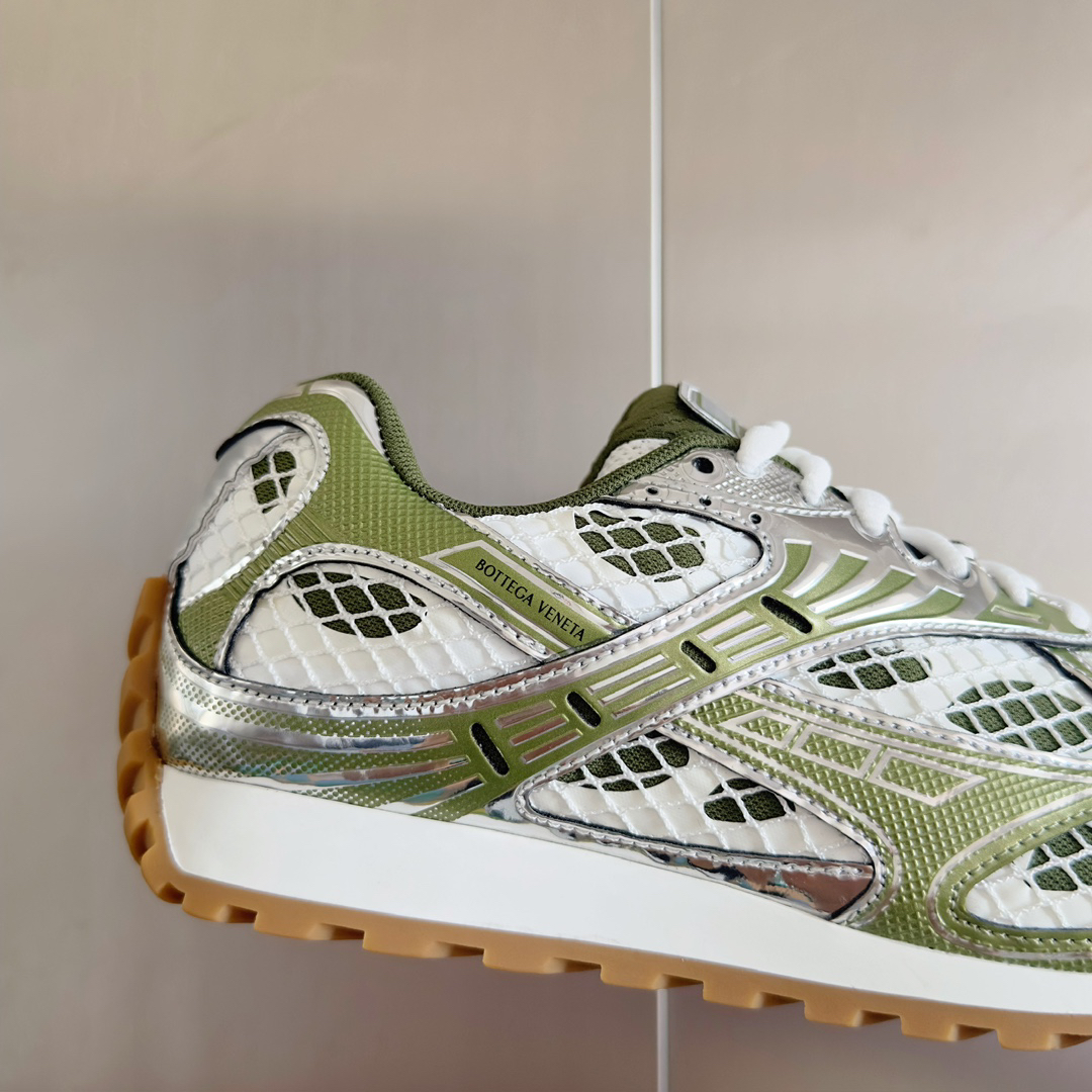 bo*te*ga Ve*ne*ta orbit sneaker