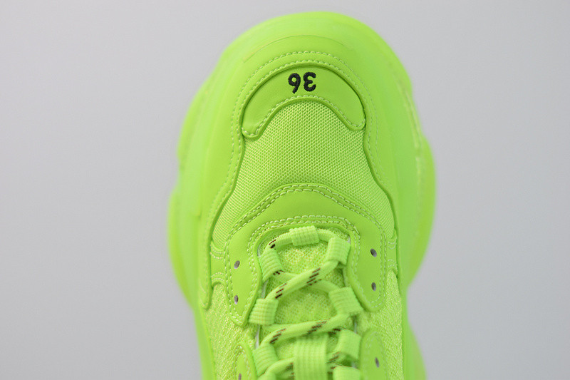 BC TRIPLE S TRAINER YELLOW 541624 W2FF1 3720