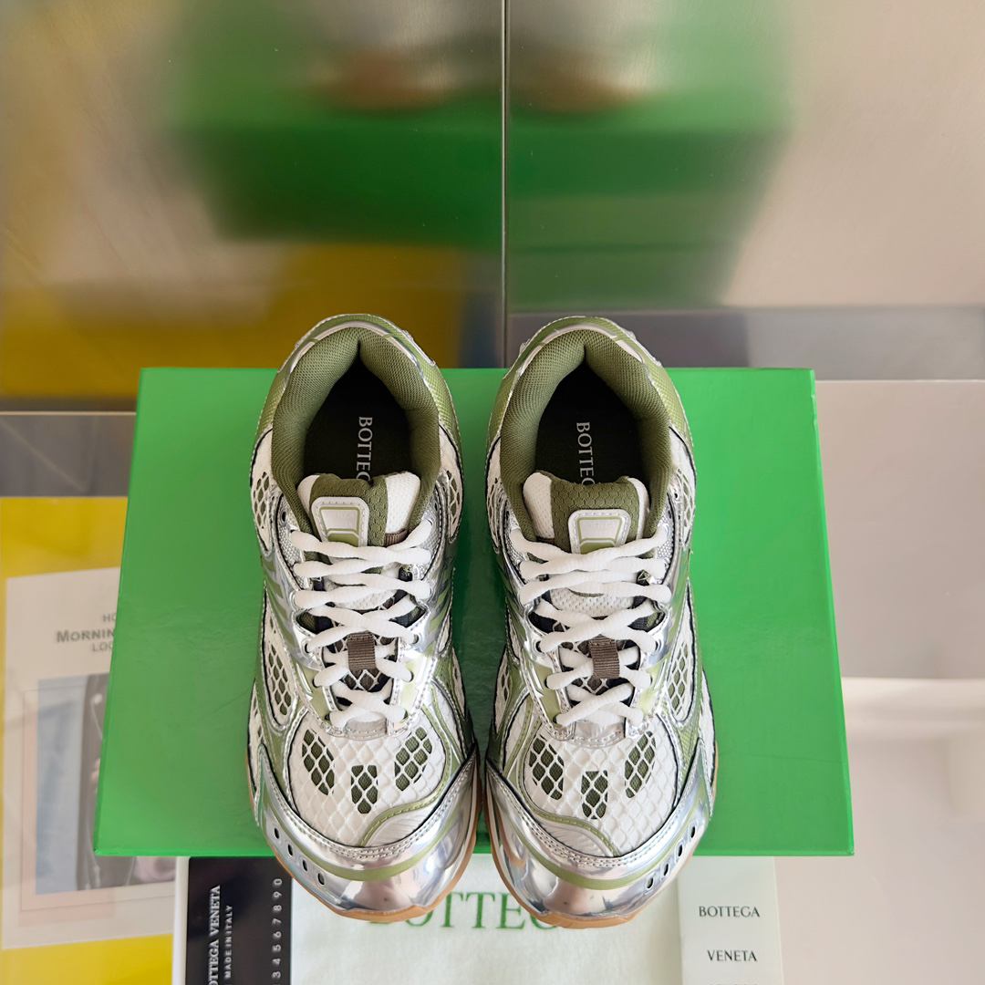 bo*te*ga Ve*ne*ta orbit sneaker