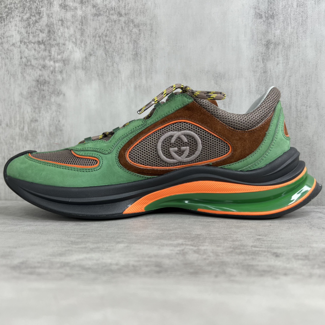 G*u*i sneaker