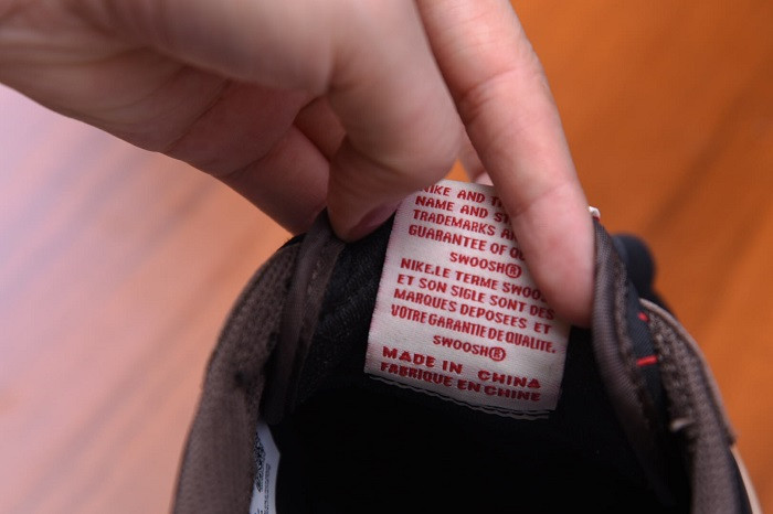 AIR JORDAN 1 RETRO HIGH TRAVIS SCOTT  LOW DARK MOCHA CQ4277-001