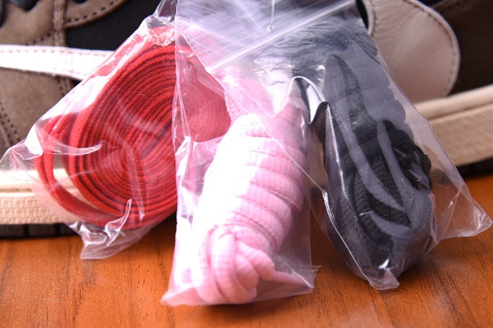 AIR JORDAN 1 RETRO HIGH TRAVIS SCOTT  LOW DARK MOCHA CQ4277-001