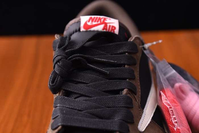 AIR JORDAN 1 RETRO HIGH TRAVIS SCOTT  LOW DARK MOCHA CQ4277-001