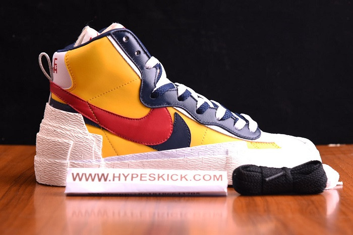 NIKE SACAI XXBLAZER MID