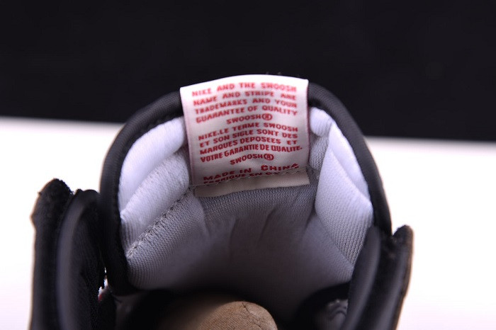 AIR JORDAN 1 RETRO HIGH TRAVIS SCOTT CD4487-100