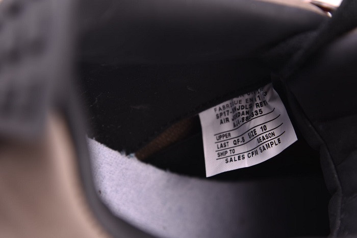 AIR JORDAN 4 RETRO GREY1033066