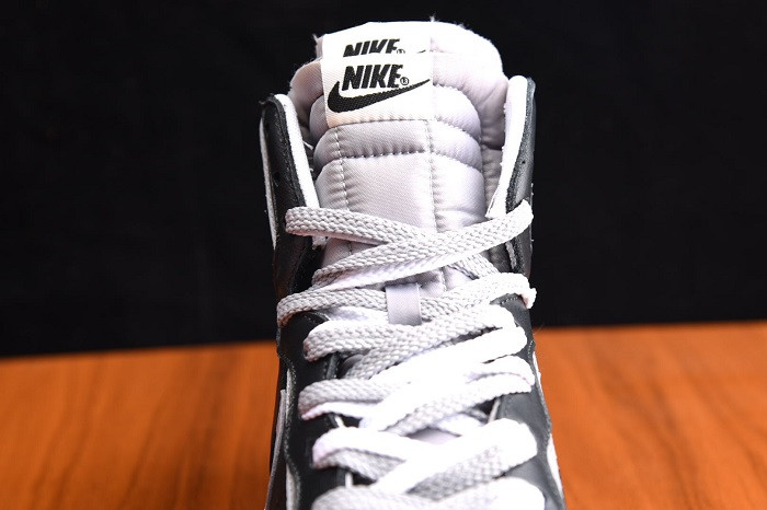 NIKE SHOX R4 X NEYMAR BV0072-002