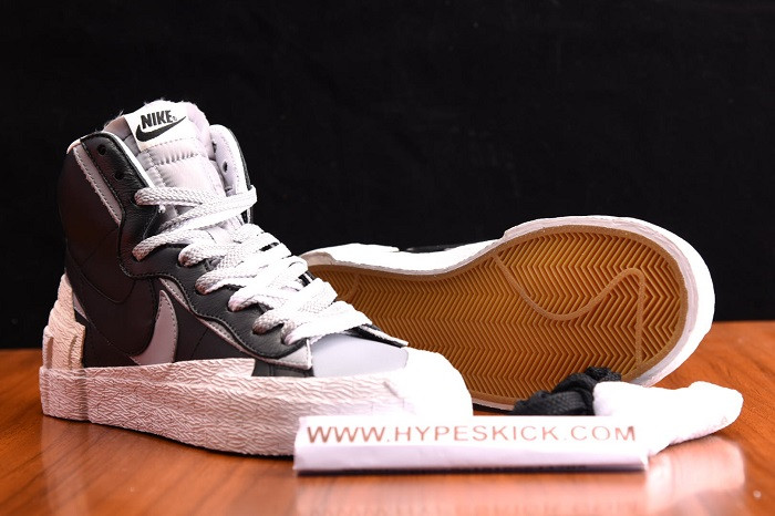 NIKE SHOX R4 X NEYMAR BV0072-002