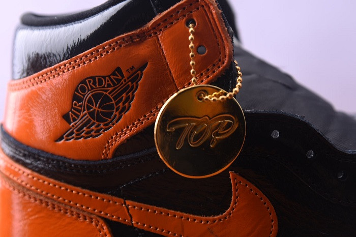 AIR JORDAN 1 RETRO HIGH OG SHATTERED BACKBOARD 3.0 555088-028