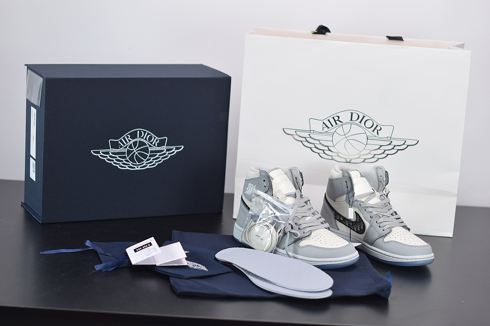 DIO* X AIR JORDAN 1 HIGH OG CN8607-002